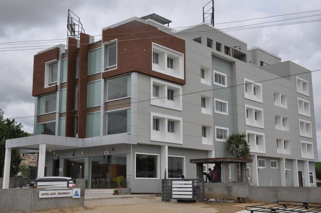 Hotel Alps Residency Krishnagiri Esterno foto